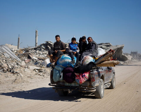 Gazans' joy at ceasefire dims as they visit ruined homes, dig for the dead