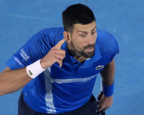 Australian Open: Novak Djokovic beats Carlos Alcaraz and gets closer to a 25th Grand Slam title