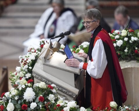 At inaugural prayer service, bishop pleads for Trump to ‘have mercy’ on LGBTQ+ people and migrants