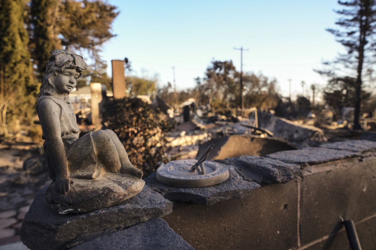 The ash left behind by the Los Angeles wildfires might be toxic, experts warn