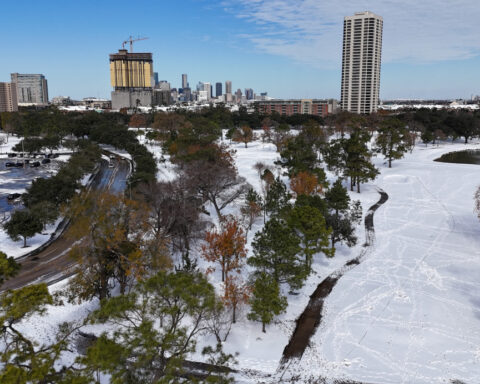 Parts of Florida Panhandle shut down by historic winter storm