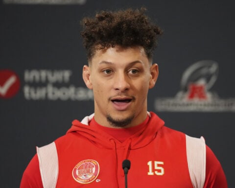Patrick Mahomes on whether NFL officials favor the Chiefs: 'The referees are doing their best'