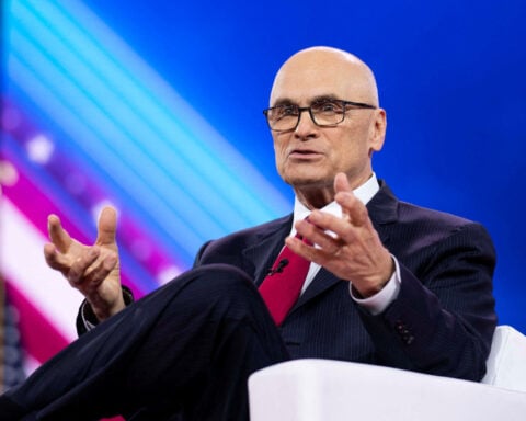 Trump nominates former CKE Restaurants CEO Puzder as US ambassador to EU