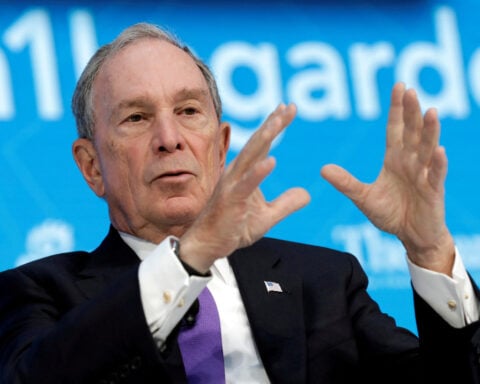 Bloomberg philanthropy to cover U.S. climate dues after Paris withdrawal