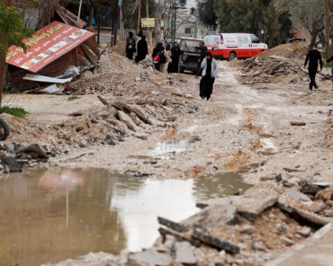 Residents leave homes in Jenin as Israeli West Bank raid continues