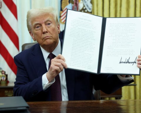 Trump signs order to create cryptocurrency working group