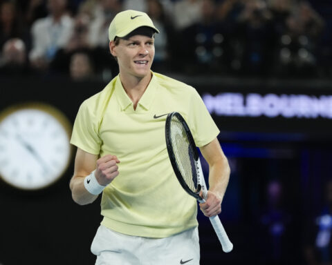 Djokovic quits mid-match and walks off to boos, putting Zverev in Australian Open final vs. Sinner