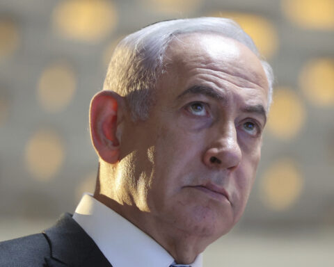 Netanyahu suggests Israel might not complete its withdrawal from Lebanon by a ceasefire deadline