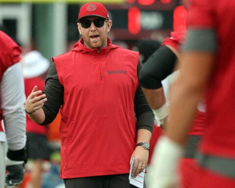 Jacksonville Jaguars hire Buccaneers offensive coordinator Liam Coen as next head coach after apparent change of heart