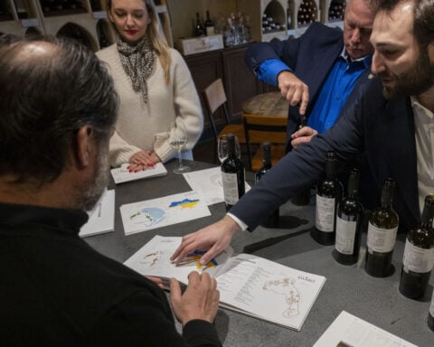 Ukrainian winemaker and US veterans team up to show the best of Ukraine, a glass at a time