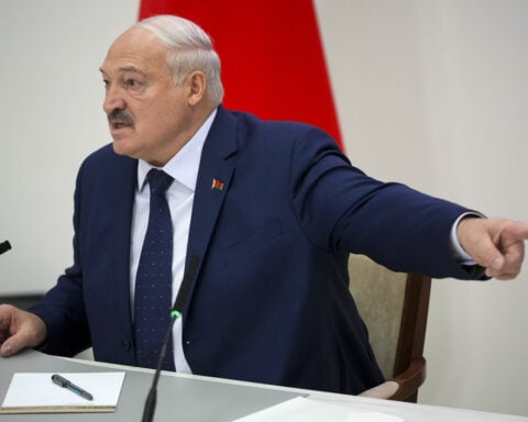 EU rejects election in Belarus and threatens new sanctions