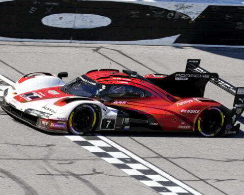 Penske's pair of Porsches dominate as The Captain wins Rolex 24 at Daytona for 2nd consecutive year