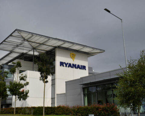 Ryanair 'cautiously optimistic' on ticket pricing, forward bookings