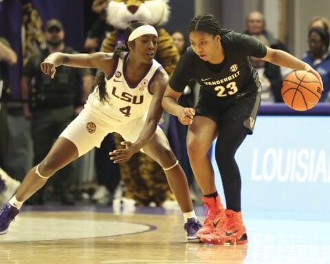 Vanderbilt ranked in women's AP Top 25 for 1st time in 11 years; UCLA, South Carolina still 1-2