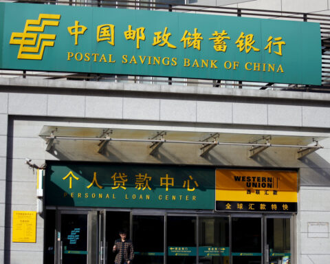 Deutsche Bank talks on China JV end over disagreement on control, sources say