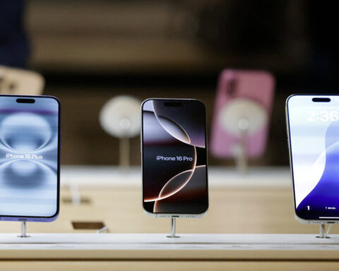 Apple's iPhones to support Starlink direct-to-cell coverage in US