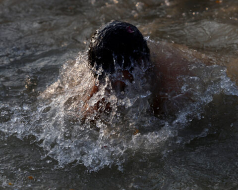 What is special about Wednesday's 'royal bath' at India's Maha Kumbh festival?