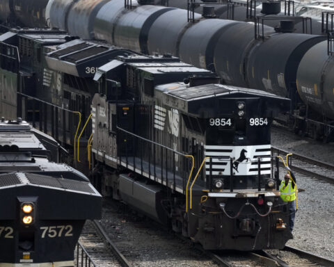 Norfolk Southern CEO optimistic about 2025 after solid fourth quarter