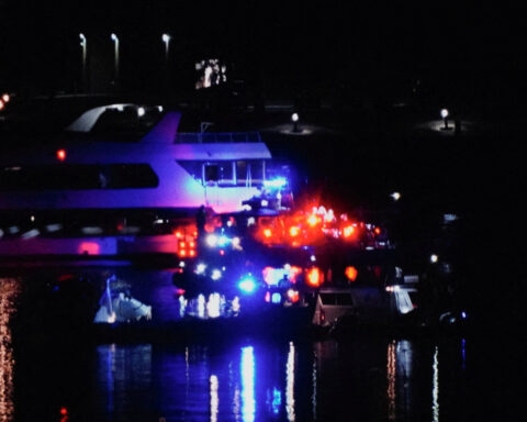 Air traffic controller audio captures moments before and after Washington plane crash