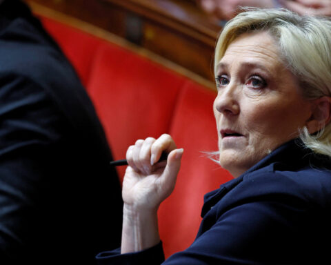 France should follow Trump's Colombia example in dealing with deportees, Le Pen says