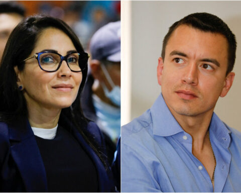 Divided Ecuador presidential polls show likely win for Noboa after runoff