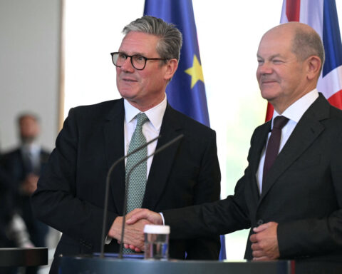 UK PM Starmer to host German Chancellor Scholz on Sunday