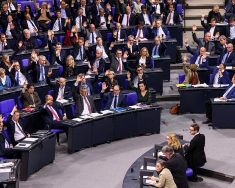 German parliament rejects opposition's draft migration law