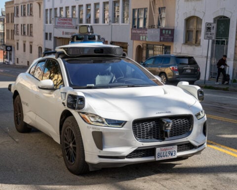 Waymo driverless taxi targeted in Beverly Grove vandalism attack