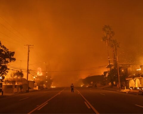 LAUSD, other districts close schools for remainder of week