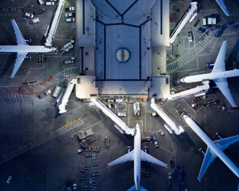 Flights Canceled, Delayed at LAX Following Deadly Crash in DC