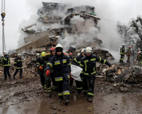 Russian air attack kills 15 in Ukraine, gas infrastructure targeted