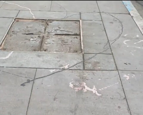 Thieves steal $150,000 worth of bronze plaques from Oakland's blues "Walk of Fame"