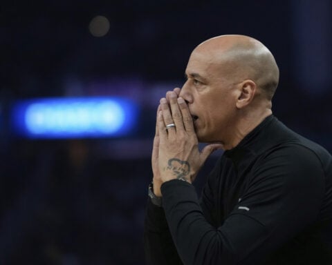 De’Aaron Fox trade is familiar for Kings interim coach Doug Christie