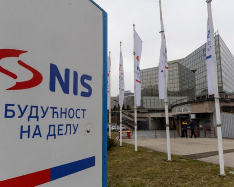 Serbian oil company NIS asks U.S. Treasury for a 90-day waiver of sanctions