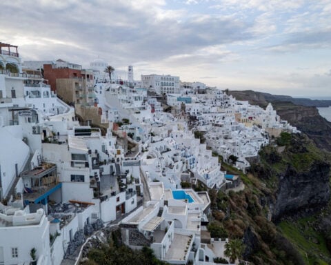 ‘The whole island has emptied:’ Thousands flee Santorini as quakes rattle Greek tourist haven