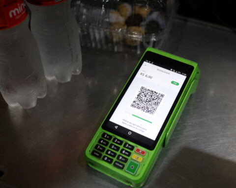 MercadoLibre's payment processor offers Pix as Brazilian tourists flock to Argentina