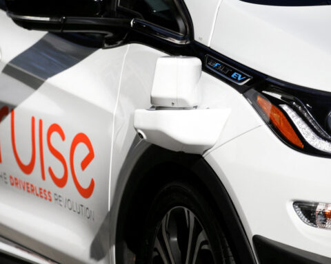 GM takes full control of Cruise in autonomous personal vehicle shift