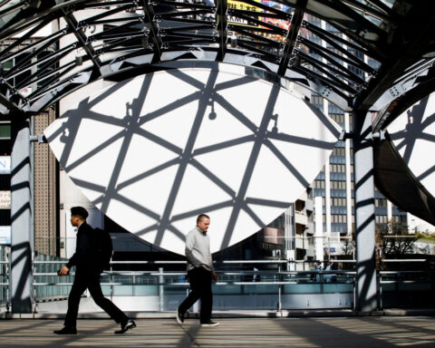 Japan inflation-adjusted wages rise in December on jump in bonuses