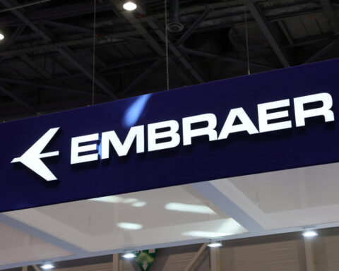Embraer shares hit all-time high after record Flexjet order