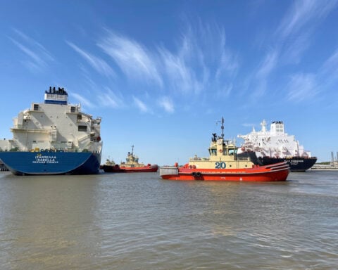 Ukraine says it has potential to buy, store LNG from US