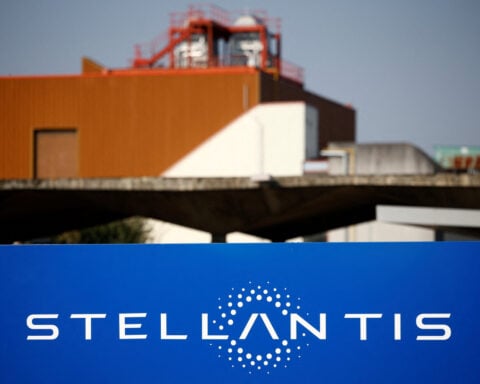Carmaker Stellantis and Mistral AI expand their AI strategic partnership