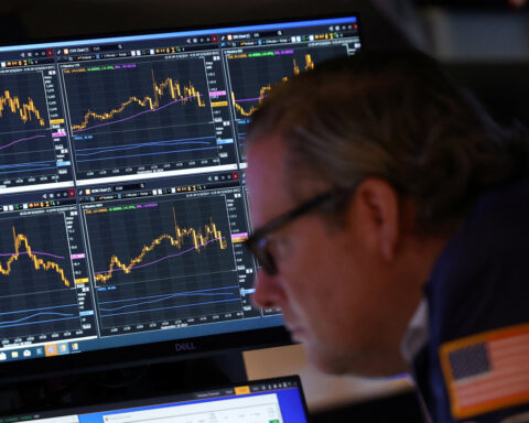 US equity funds see sharp outflows in the week to Feb 5