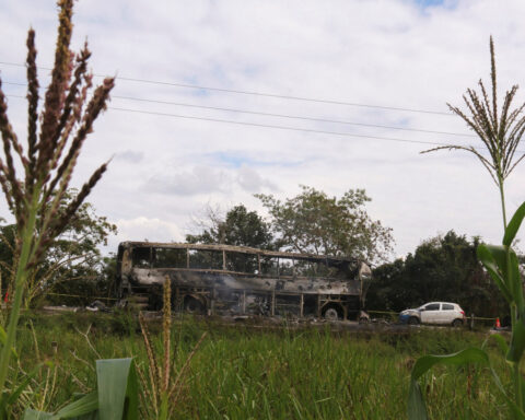 Accident involving bus in southern Mexico killed 41, authorities say