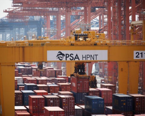 Shares of South Korean steelmakers drop as Trump talks tariffs