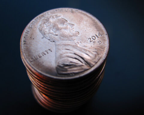 Billionaire Trump says time's up for lowly US penny