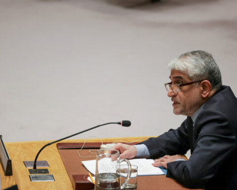 Iran alerts UN to Trump threat of force, says it will defend itself