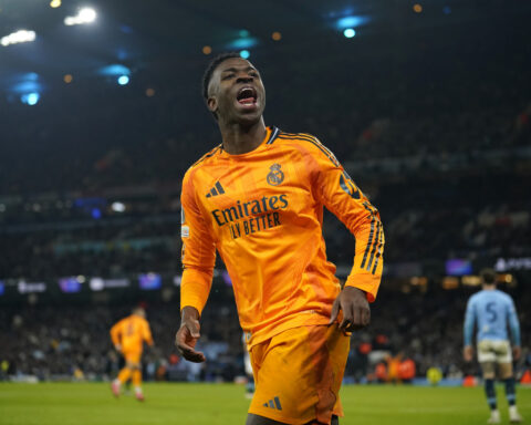Bellingham strikes late for Real Madrid in 3-2 win at Man City in Champions League 1st leg playoff