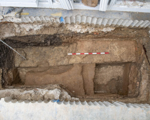 Archaeologists unearth the remains of a Roman basilica on the site of a new London skyscraper