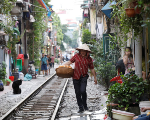 Vietnam to use Chinese loans for $8.3 billion railway linking both countries