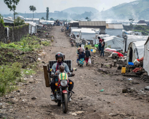 Congo rebels say they have entered Bukavu after seizing airport